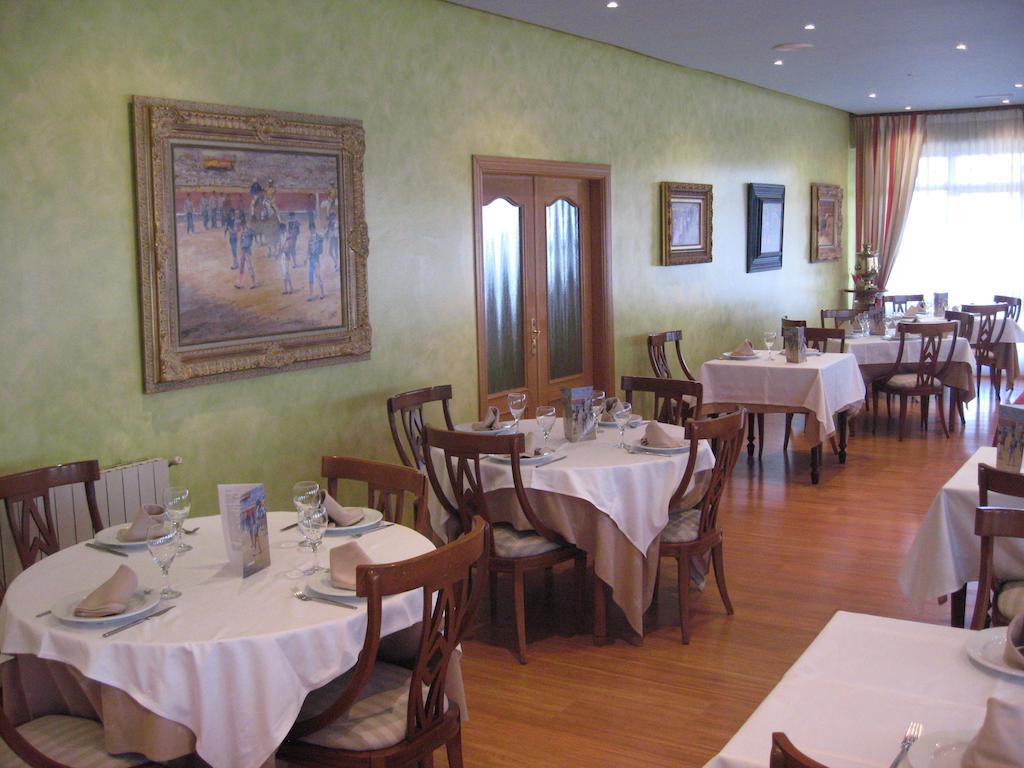 Hotel Restaurante San Roque Medina del Campo Ngoại thất bức ảnh